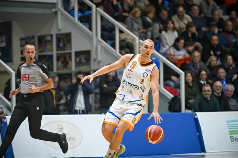 Fortitudo travolge Casale 101–77