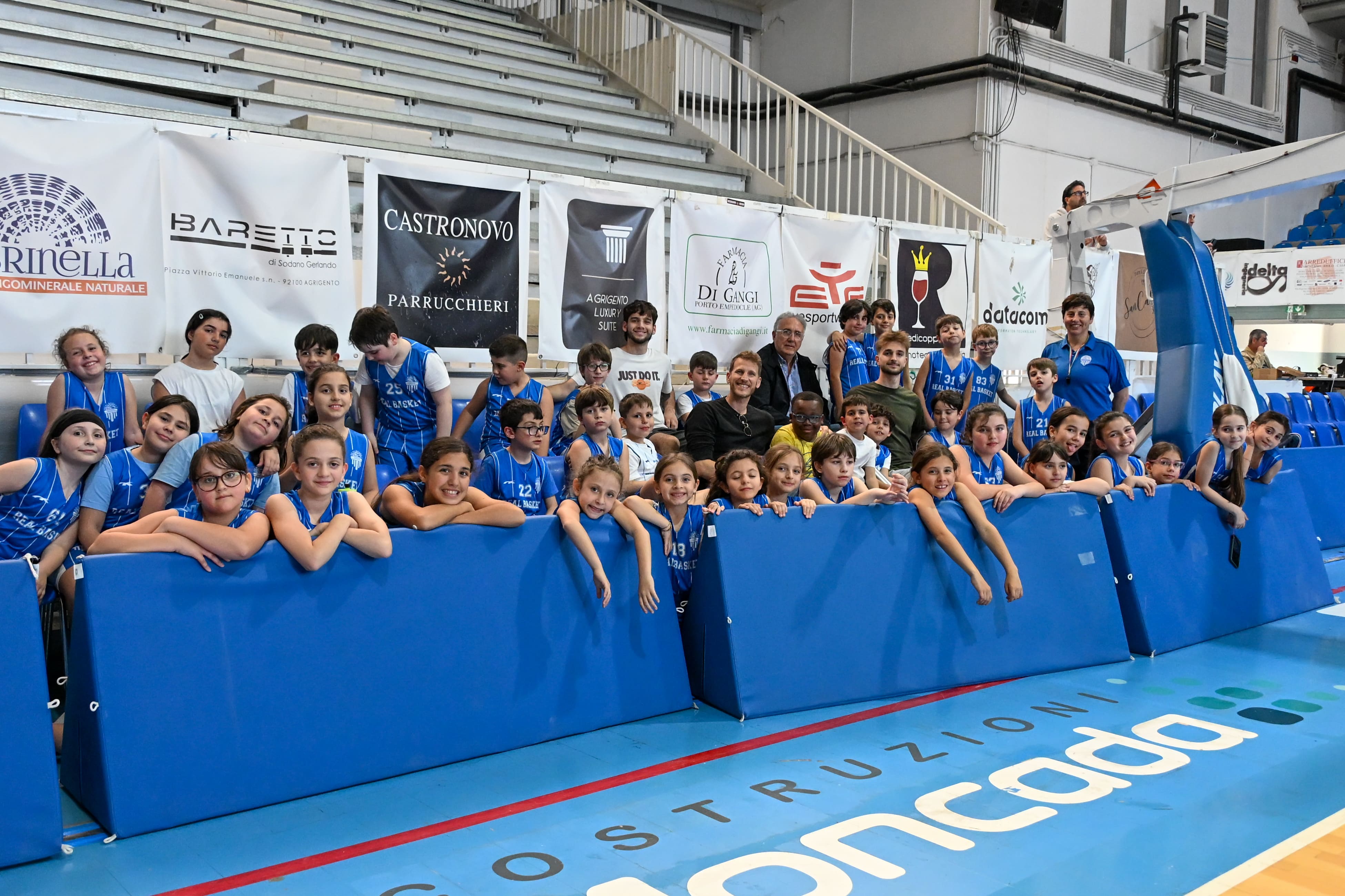 UNA GIORNATA DI BASKET, SORRISI E VALORI AL PALAMONCADA